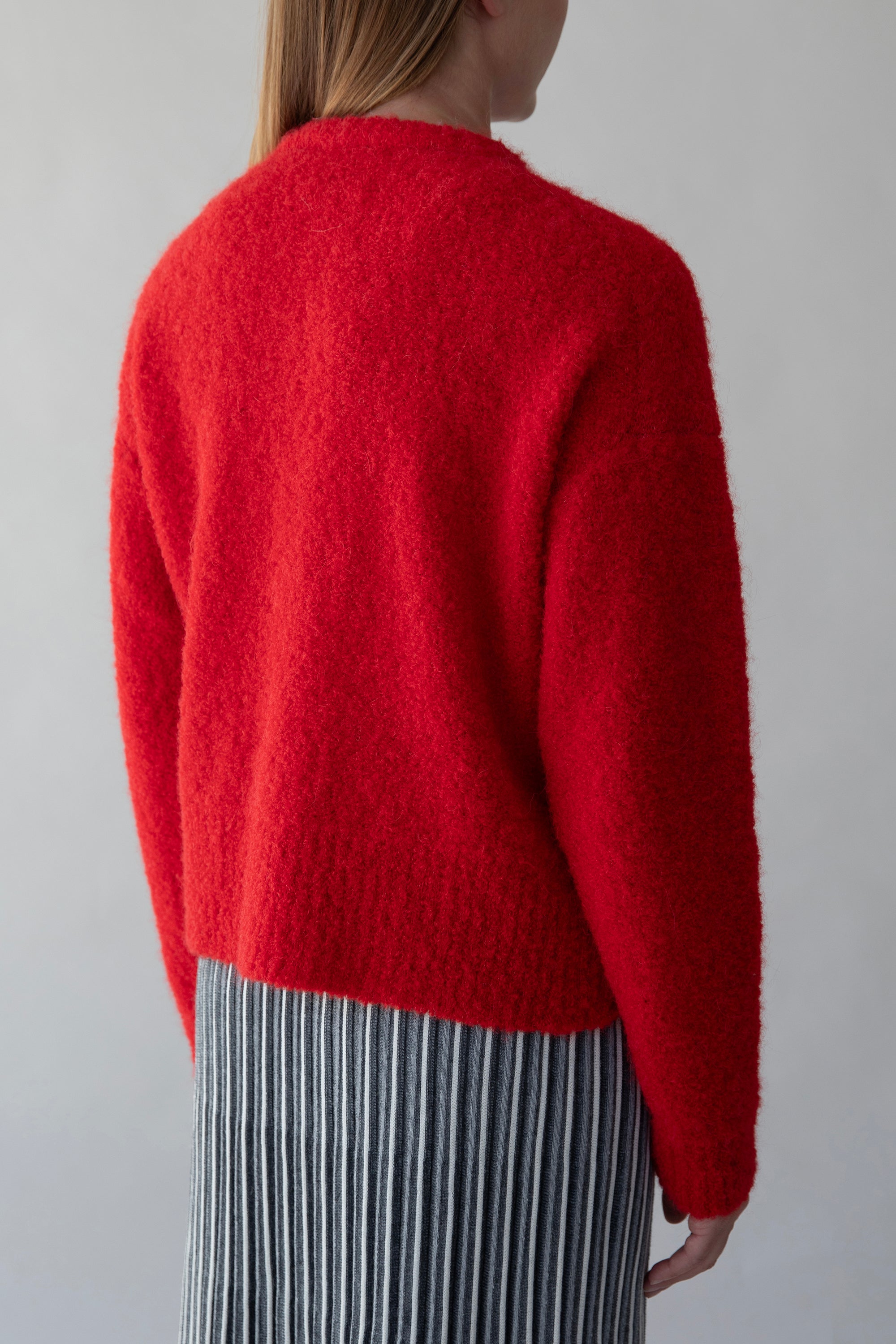 BELLE BOUCLE PULLOVER - SCARLETT