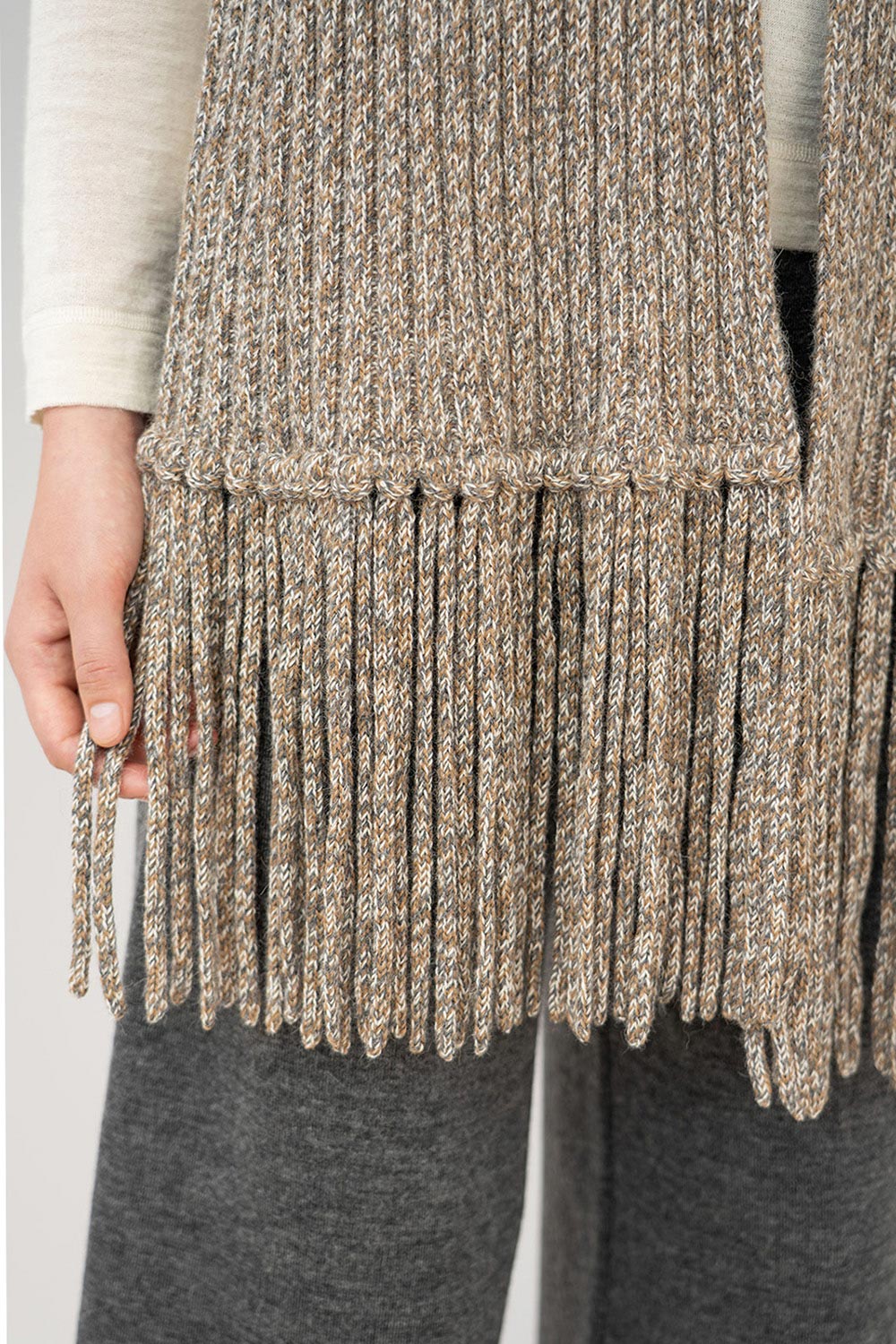 RIBBED BABY ALPACA FRINGE SCARF