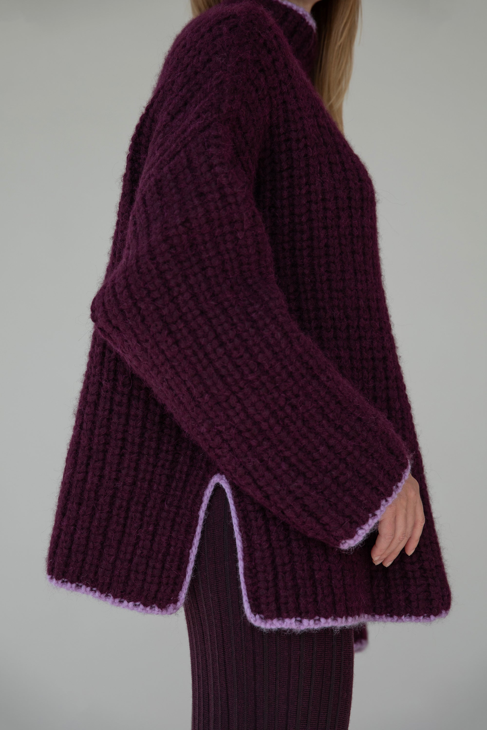 SYLVIE HANDKNIT PULLOVER - AUBERGINE