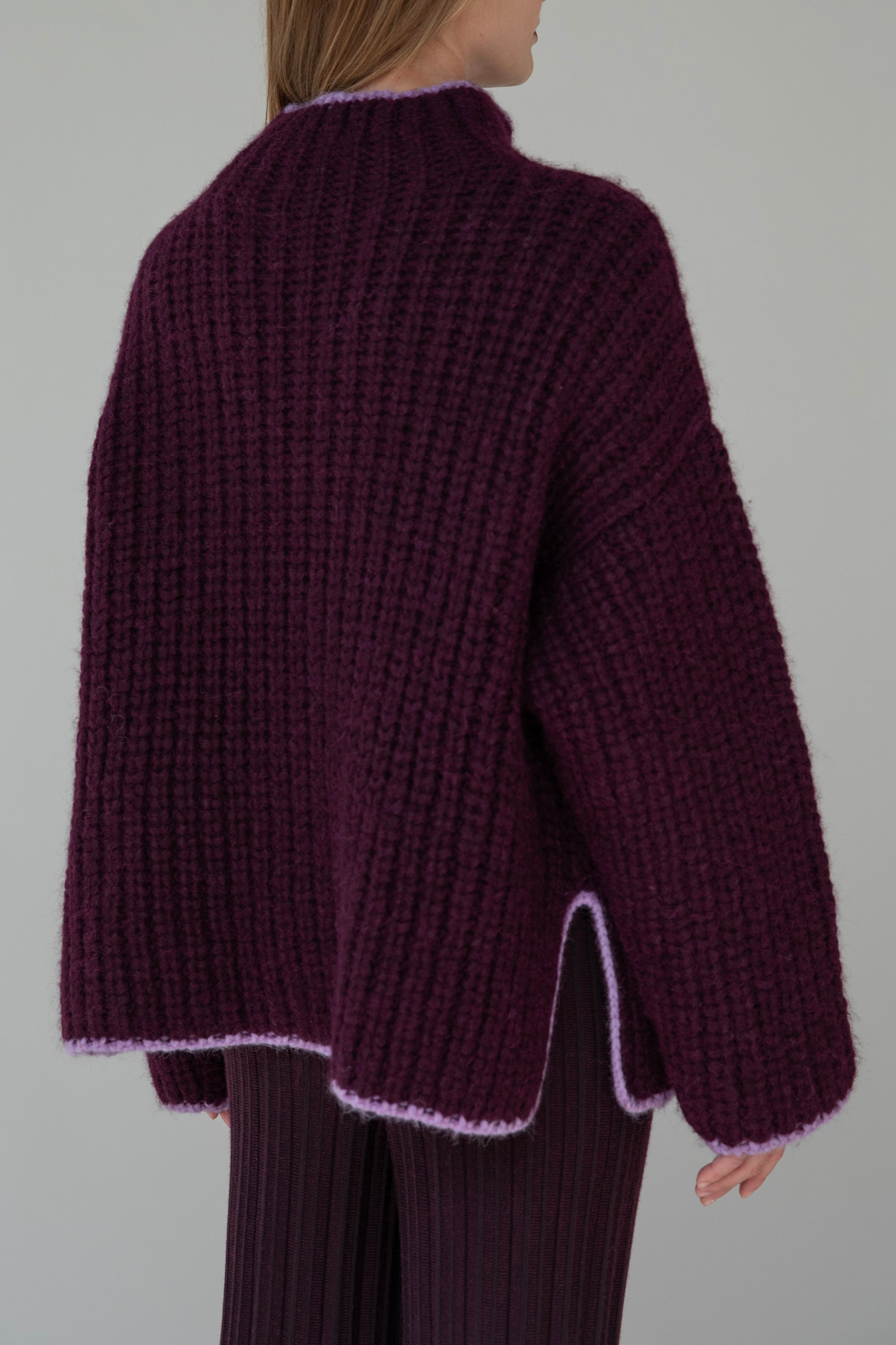 SYLVIE HANDKNIT PULLOVER - AUBERGINE