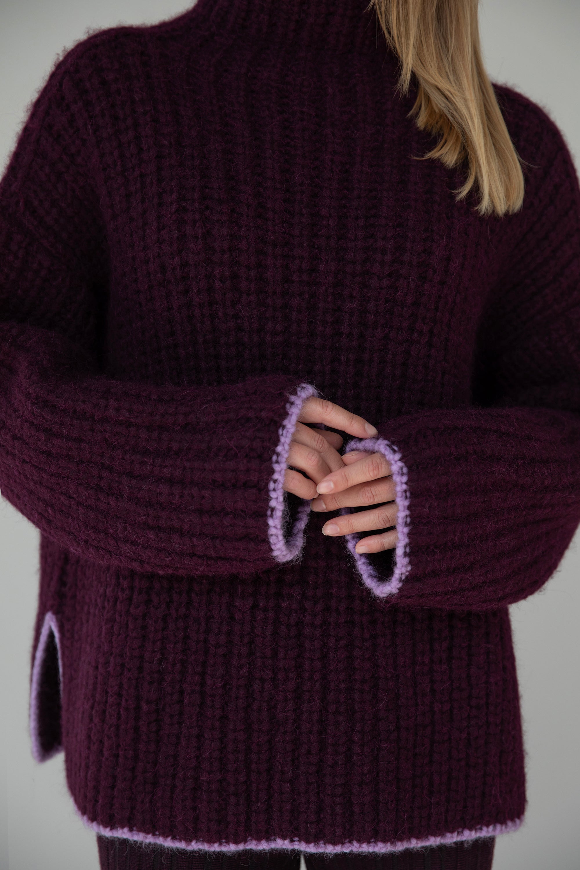 SYLVIE HANDKNIT PULLOVER - AUBERGINE