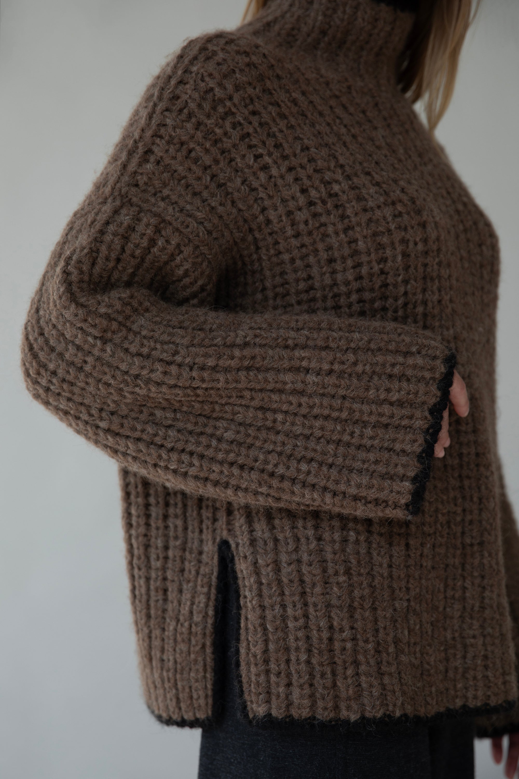 SYLVIE HANDKNIT PULLOVER - SADDLE