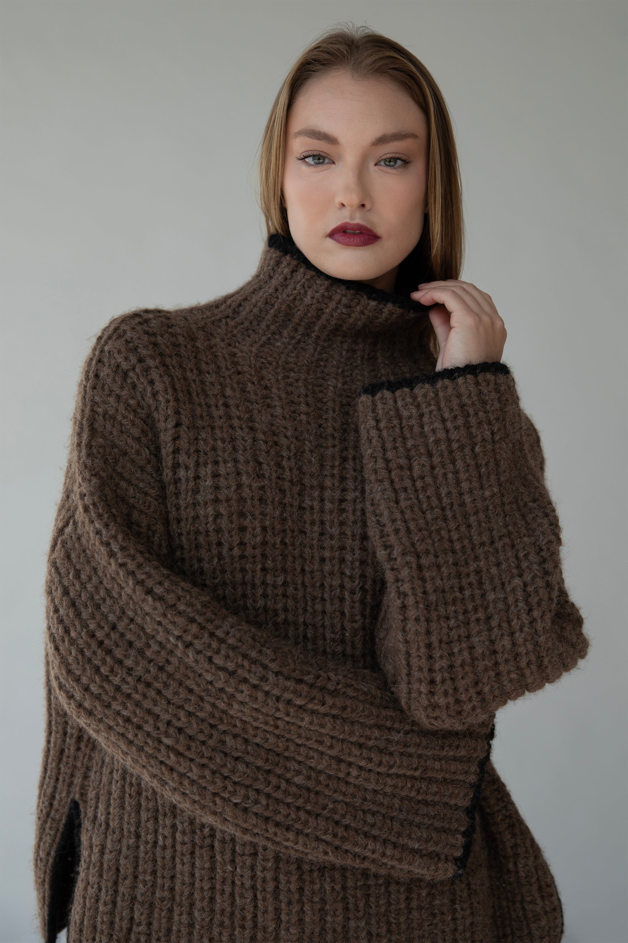 SYLVIE HANDKNIT PULLOVER - SADDLE