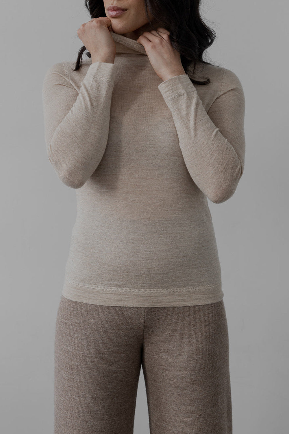 T NECK PULLOVER - FAWN
