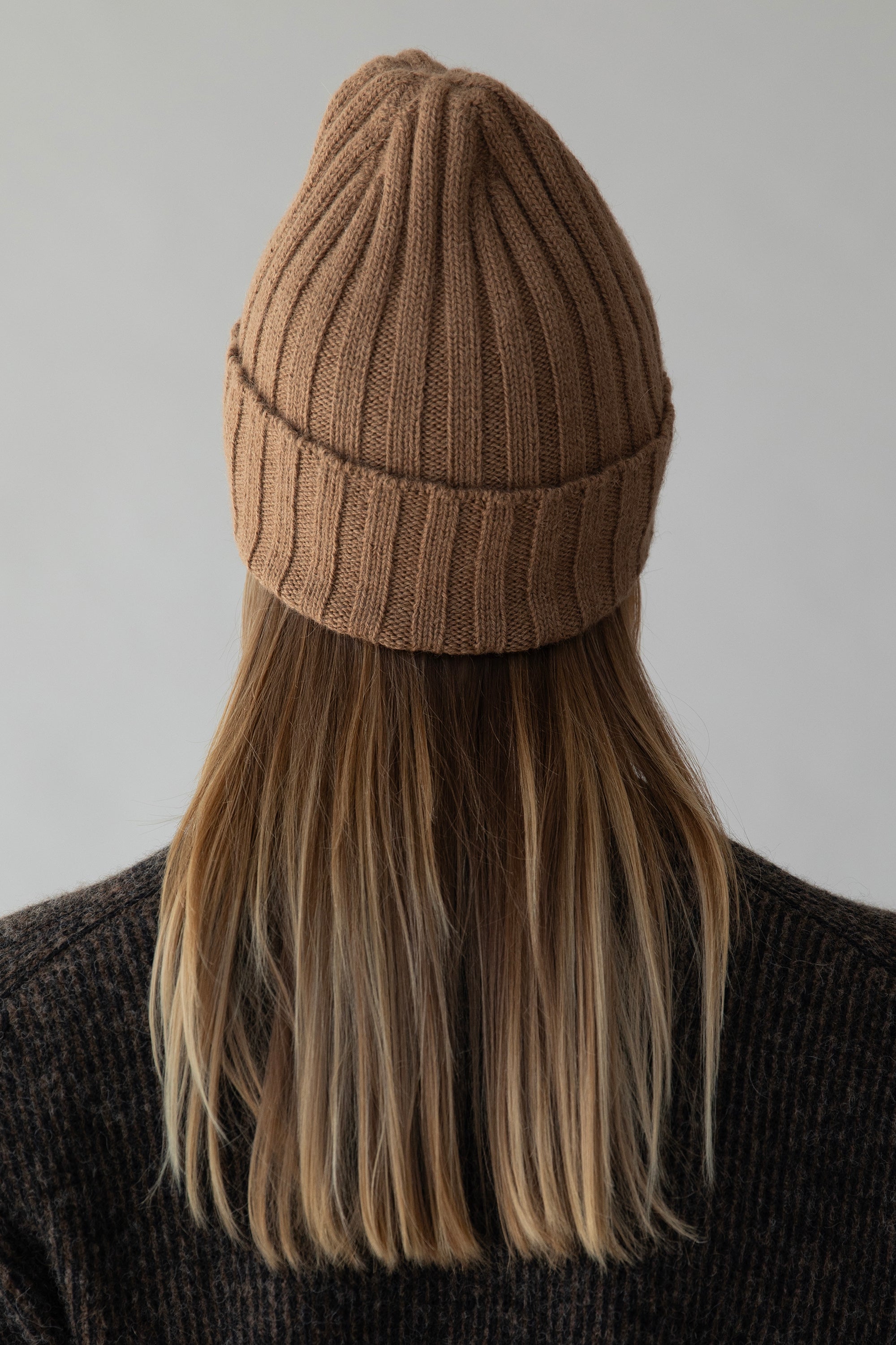 RIBBED BEANIE - CAMEL