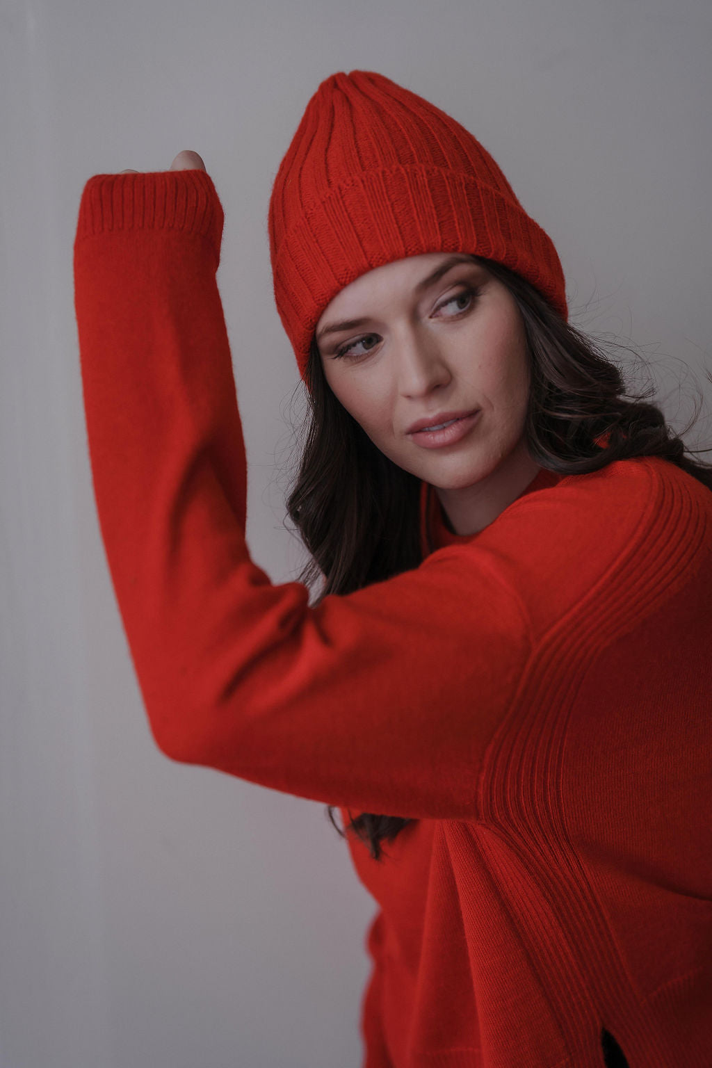 RIBBED BEANIE - SCARLETT