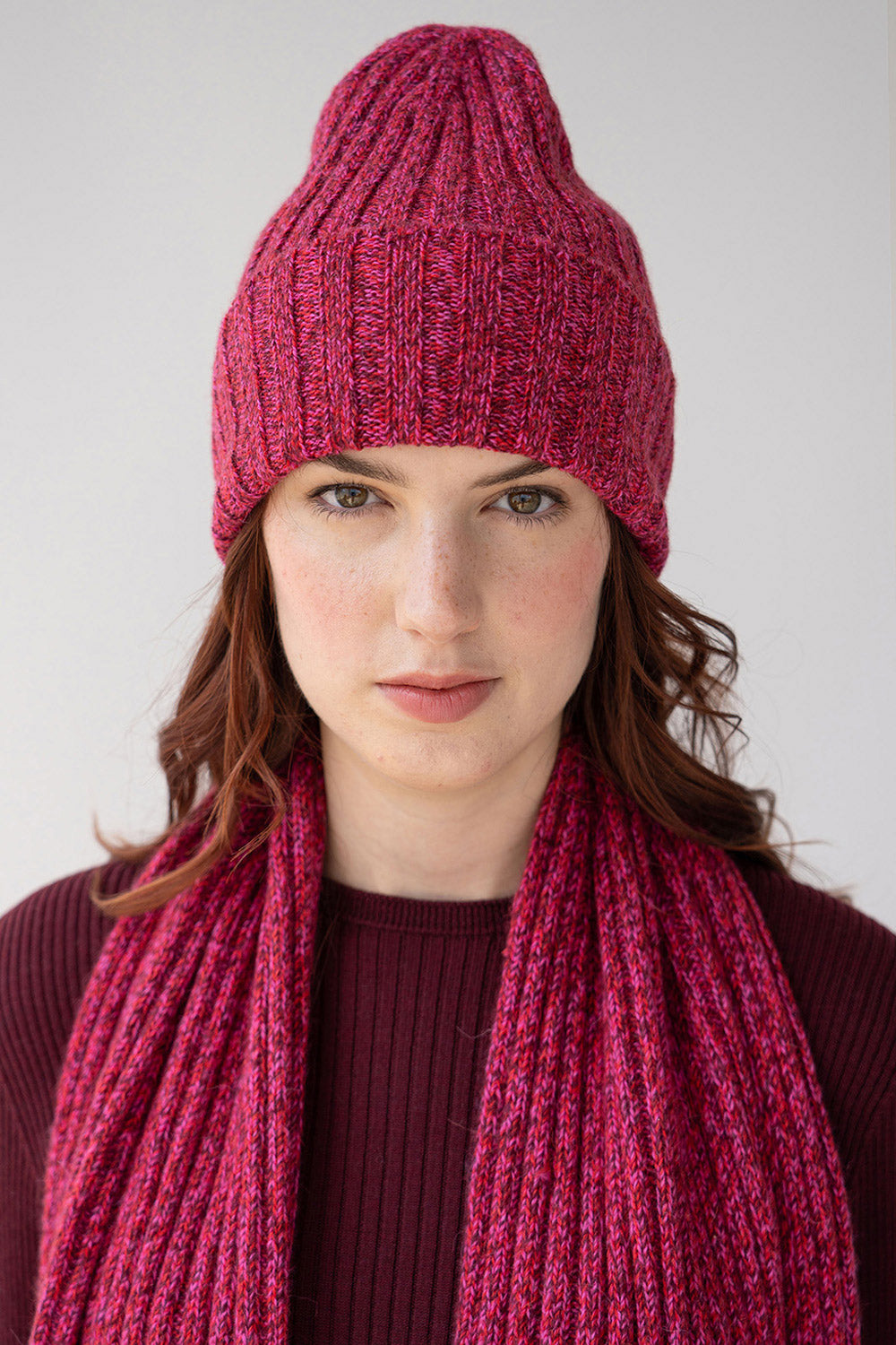 RIBBED BABY ALPACA BEANIE - MAGENTA MARL / OS