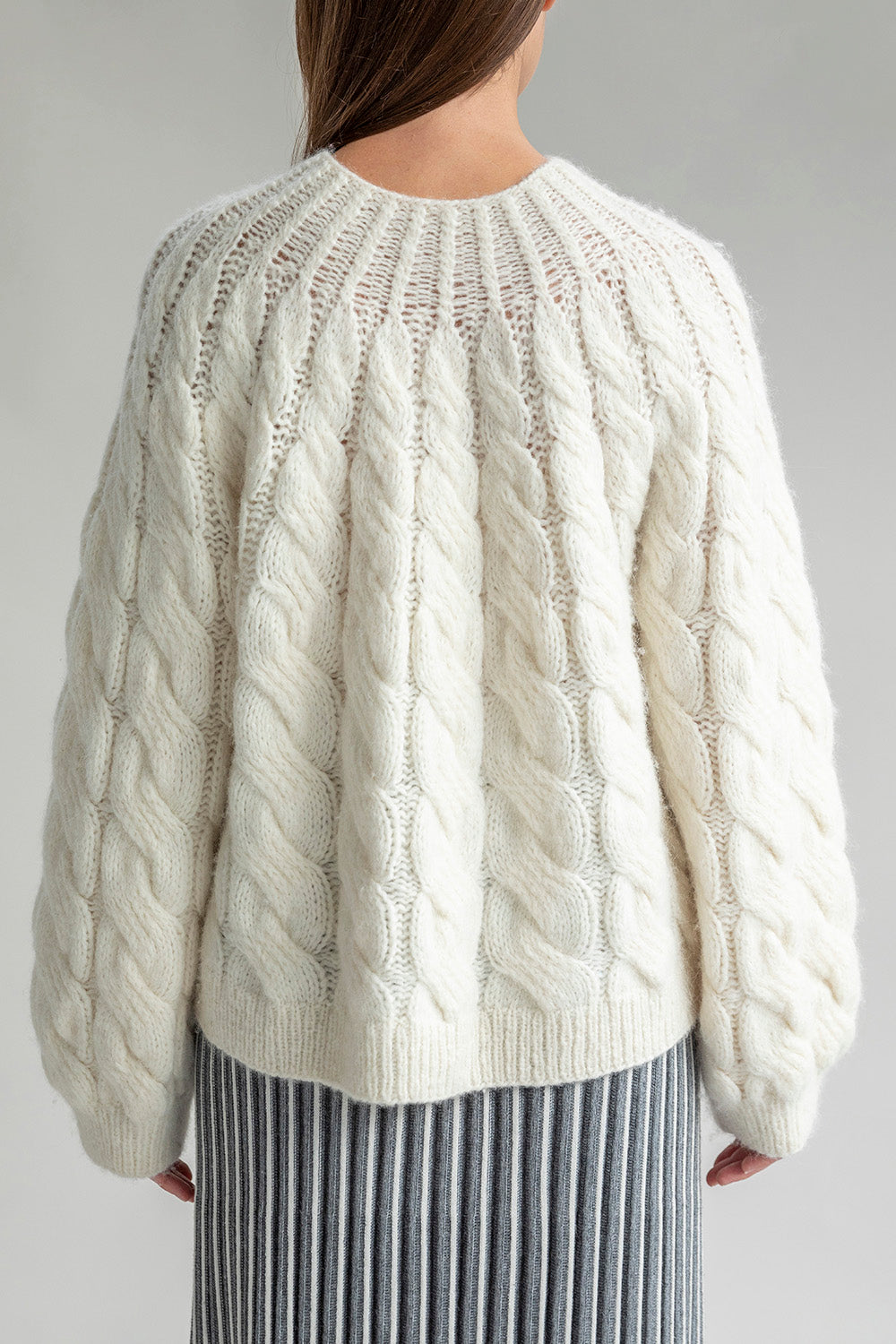 TOMO MIX CABLE HANDKNIT - IVORY